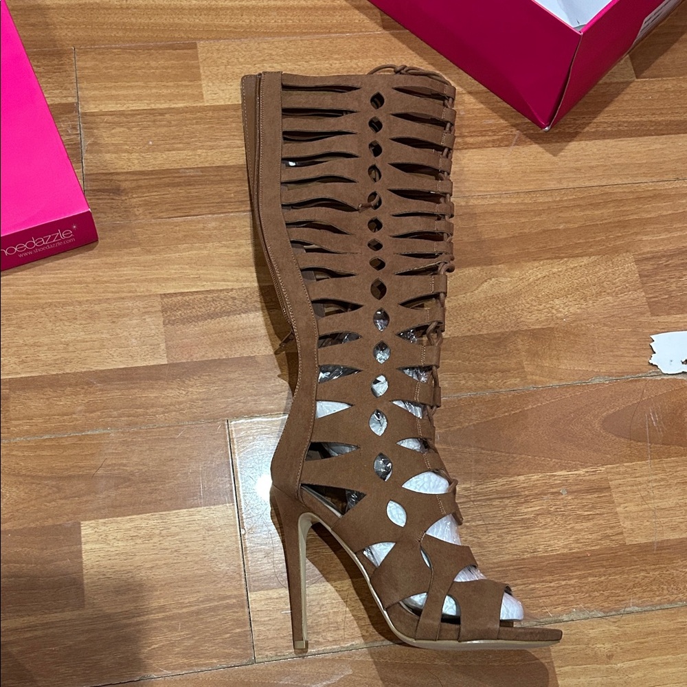 Shoe Dazzle whiskey Cutout Heeled Boots